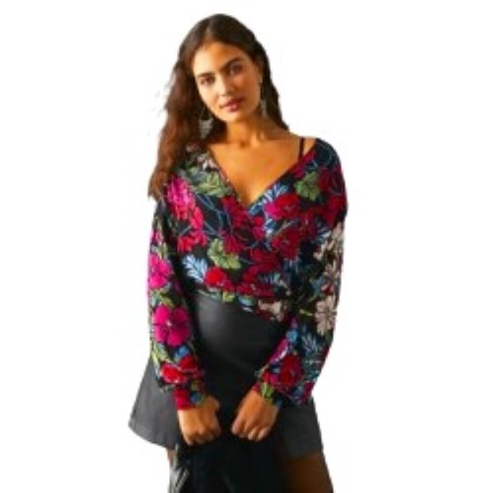 Anthropologie- Tiny Finley V-Neck Top Medium